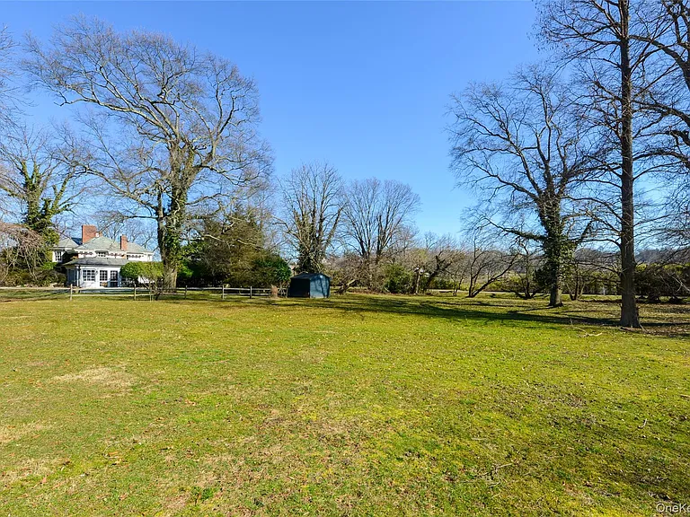 1 Pond Rd — Photo 31