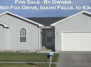 201 N Red Fox Dr, Ammon, ID 83401