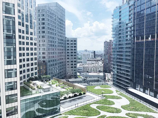 Rented by Oxford Property Group | media 17