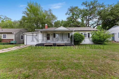 1642 E Denver Dr Photo 1