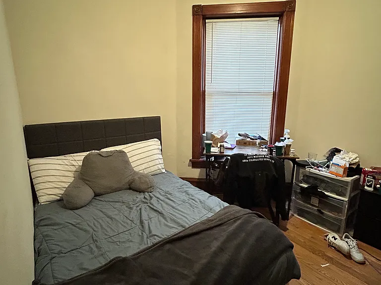 1920 Maple Ave #1 — Photo 2