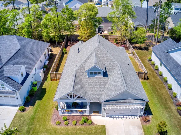 125 Bowman Field Circle, Hampstead, NC 28443