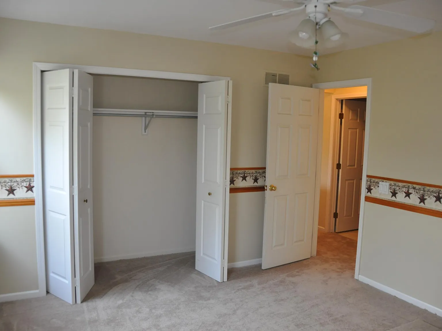 24697 Jamestowne Road — Photo 4