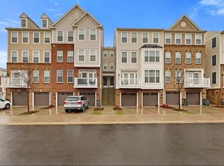 25219 Briargate Ter, Chantilly, VA 20152