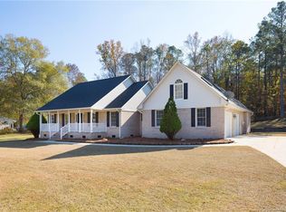 411 Timberline Dr, Fayetteville, NC 28311