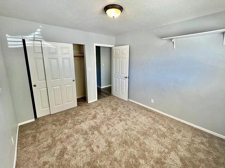 5297 Lone Pine Rd — Photo 11