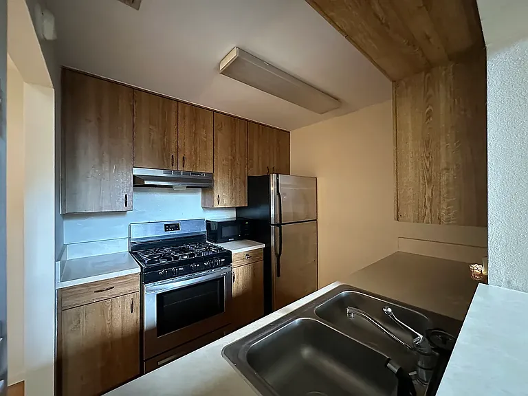 2050 San Marcos Dr SE #215 — Photo 6