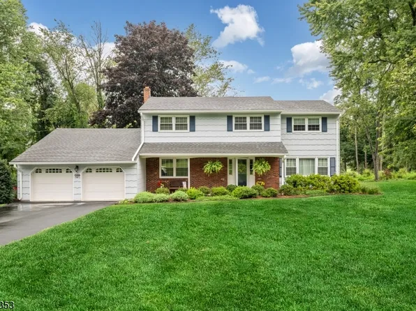 3 Bridle Ln, Mount Olive Twp., NJ 07828