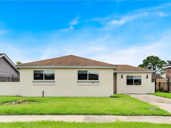252 Glen Della Dr, Westwego, LA 70094