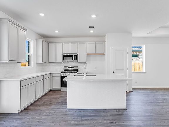 3rd image of 9735 Bixby Creek Dr