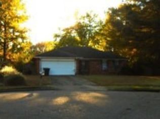 5557 Bartlett Woods Dr, Memphis, TN 38134