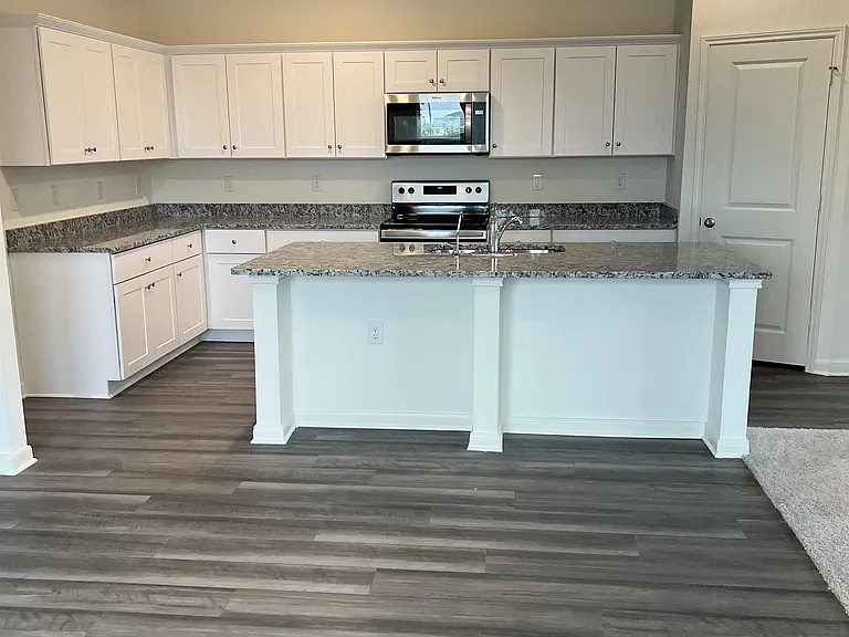 7810 Asp Point — Photo 5