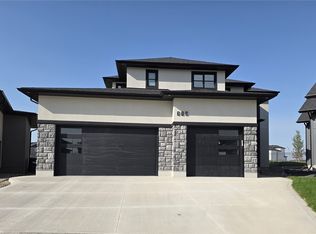 319 Woolf Bnd, Saskatoon, SK S7W1E5