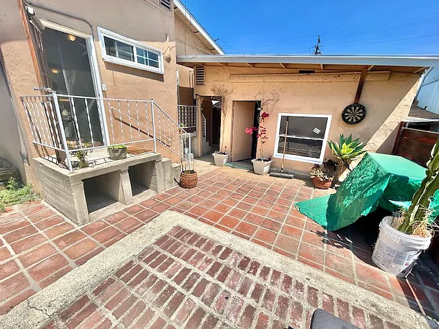 4209 Florida St — Photo 11