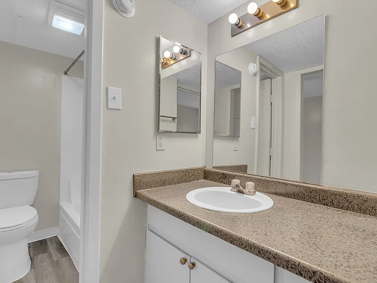 410 Heights | Interior