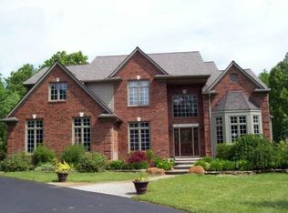 9836 Creekwood Trl, Davisburg, MI