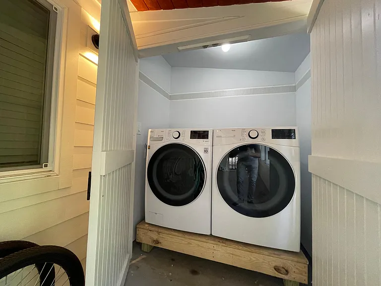 218 Seagate Ave #B — Photo 4