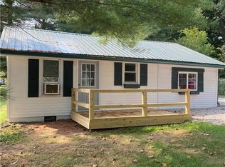 8 Brown Hill Rd, Nashville, IN 47448