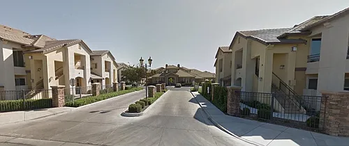 1360 Shady Ln Photo 1