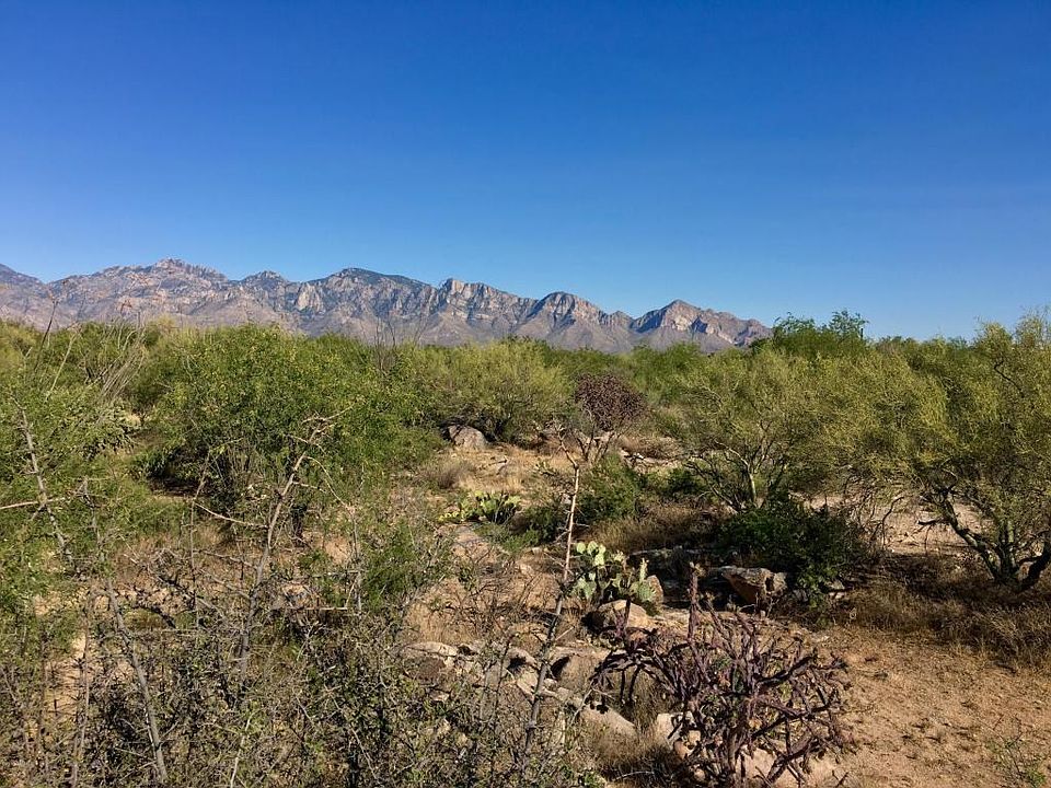 1st image of 946 W Tortolita Mountain Cir