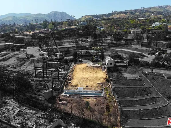 16556 Chattanooga Pl, Pacific Palisades, CA 90272