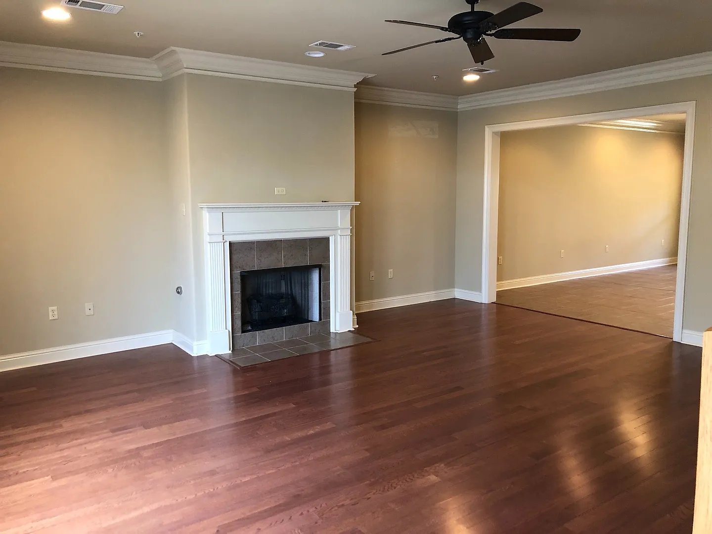 Large Luxury Gated Community In Dutchtown/Prairieville 3 Bedrooms Near New Hospital — Photo 3