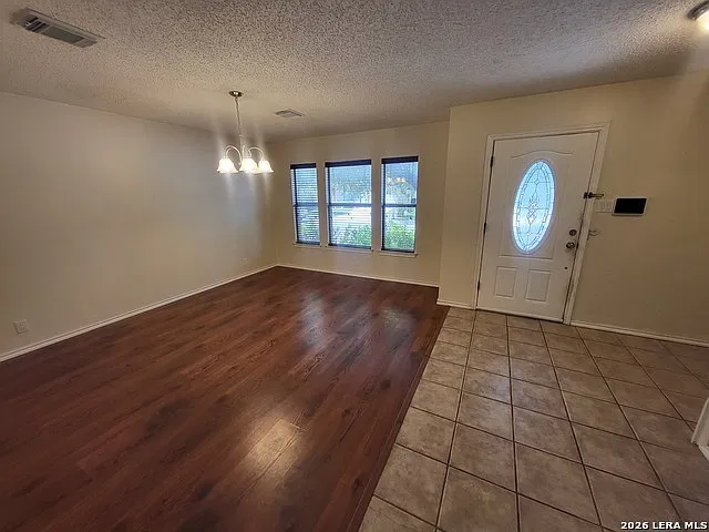 4 bed, 2.5 bath, 2856 sqft, $2,500 — Photo 3