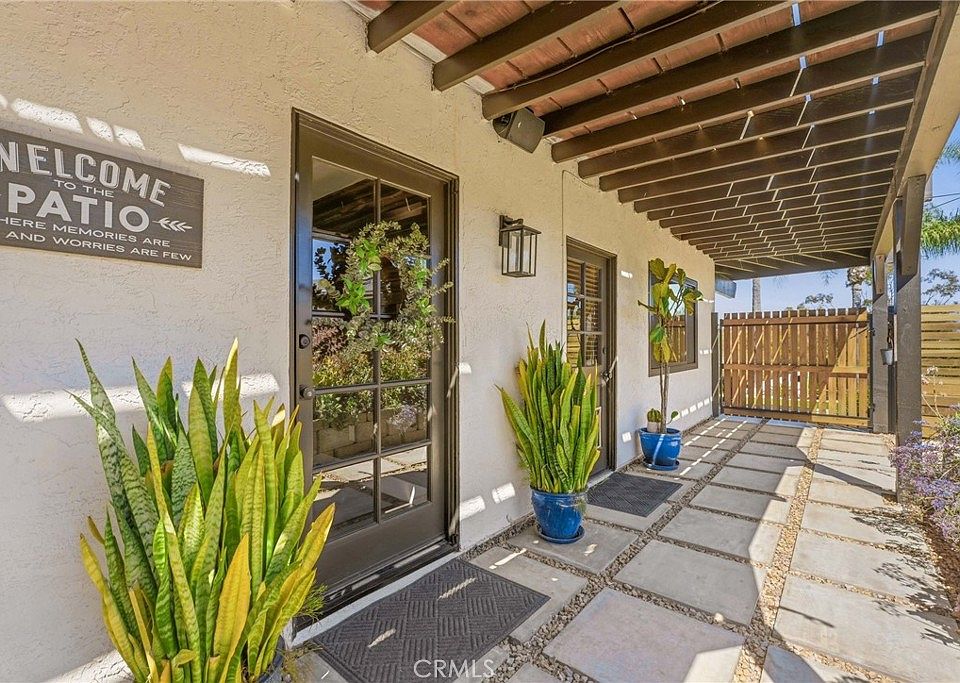 1st image of 234 Spanish Spur #1