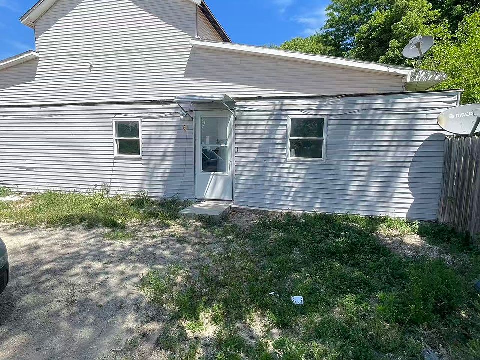 1st image of 2912 E 15th Rd APT 6
