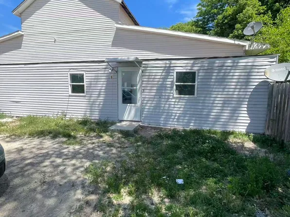 2912 E 15th Rd APT 6, Ottawa, IL 61350