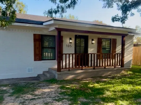 105 W Clark St, Blooming Grove, TX 76626