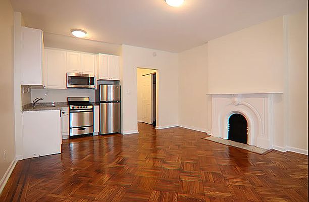 2nd image of 56 W 56th St Floor 3