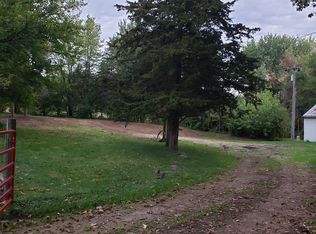 9959 Seven Hill Rd, Mount Carroll, IL 61053