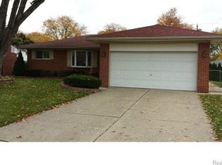 29530 Van Laan Dr, Warren, MI 48092