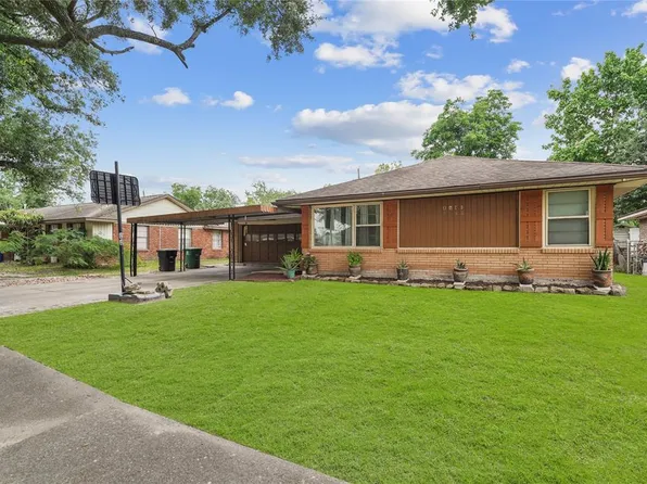 8611 Bronson Street, Houston, TX 77034