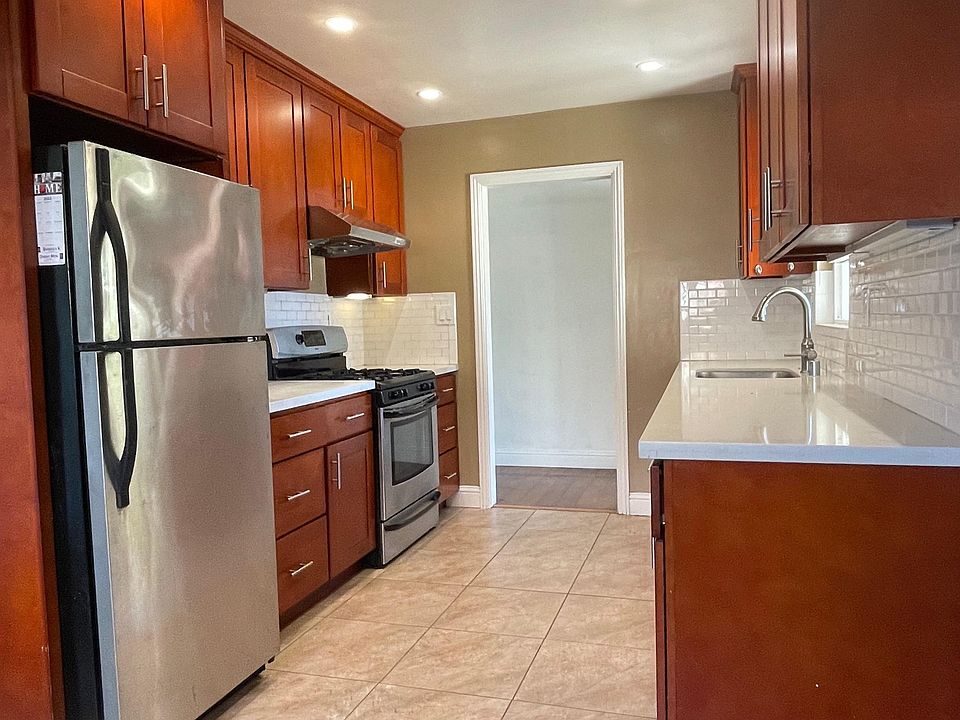 1st image of 4026 Ross Ave
