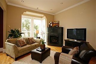 4th image of 4160 17th St