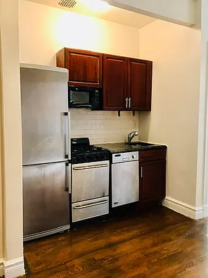 Rented by Oxford Property Group | media 3