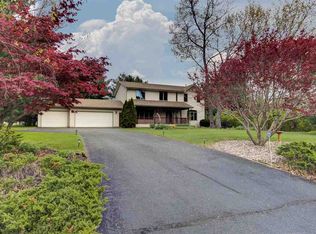 316 Briar Cliff St SW, Poplar Grove, IL 61065