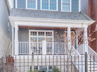 1333 W George St, Chicago, IL 60657