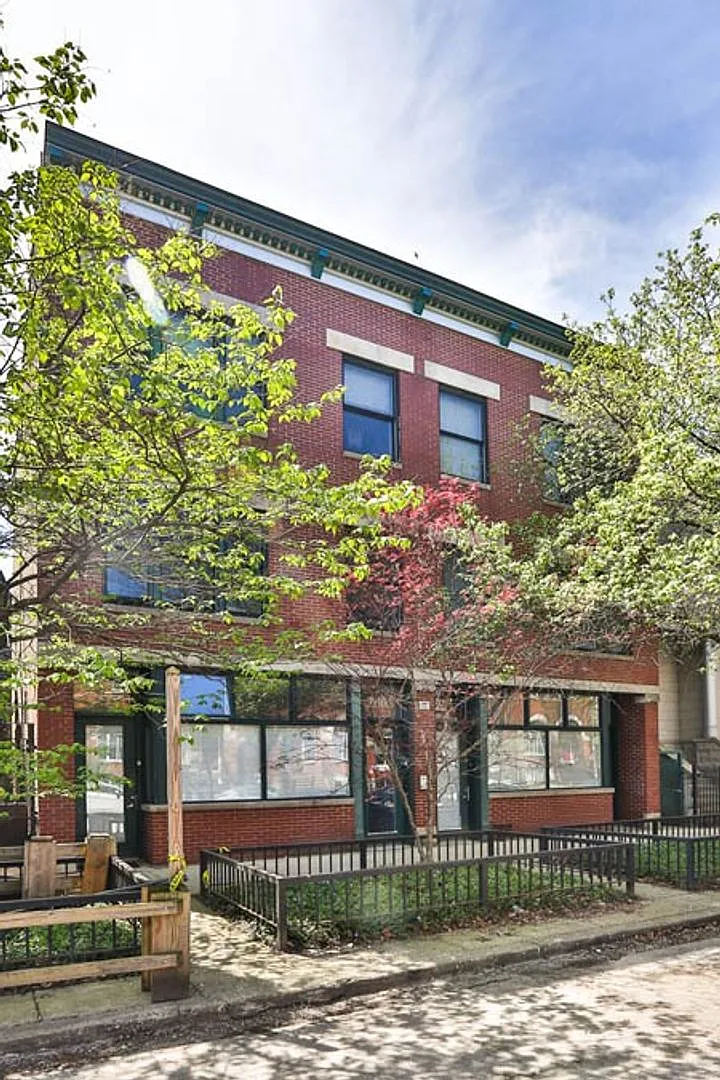 Building Photo - 2005 W Potomac Ave #1
