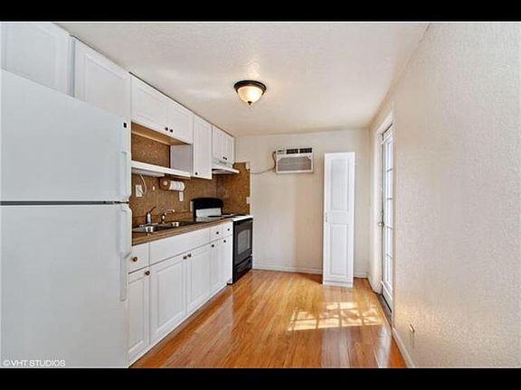 2nd image of 710 SE 16th St