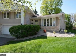 7408 Oaklawn Ave, Edina, MN 55435