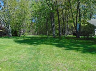 456 Maple St, Algonac, MI 48001