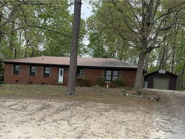 3622 Lower Lake Rd, Thomasville, NC 27360