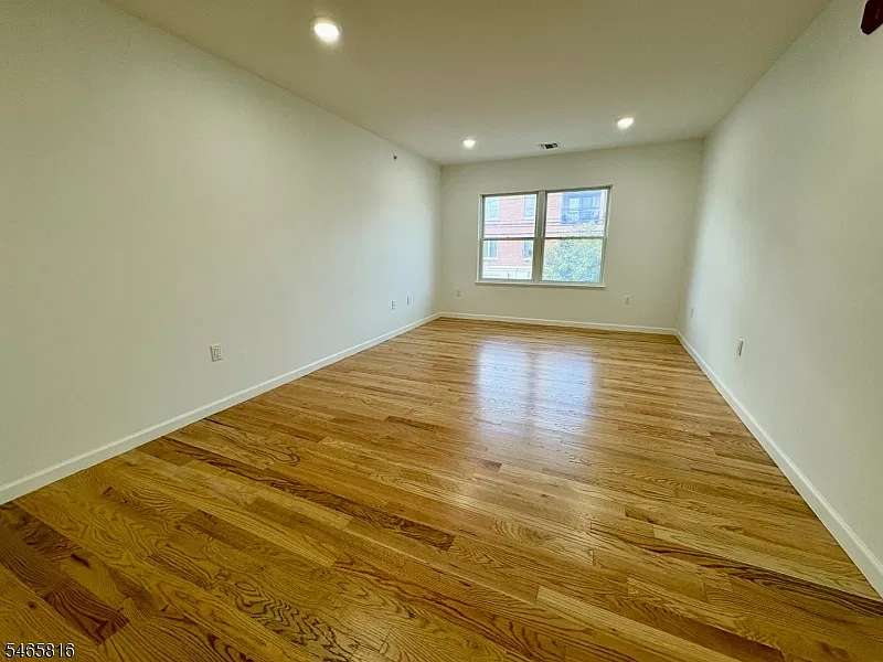 2 bed, 2.0 bath, $3,500 — Photo 4