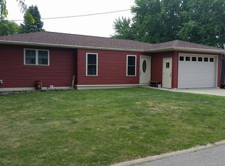 303 Main St, Hudson, IA 50643