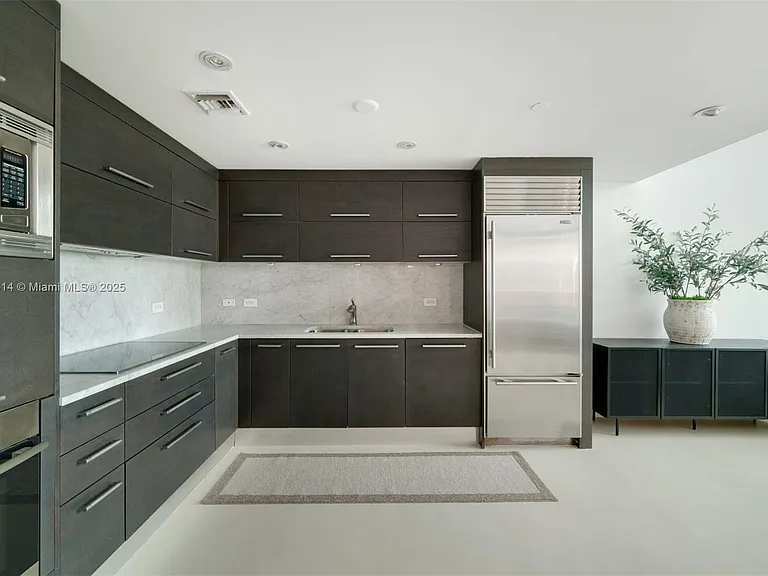 900 Biscayne Blvd #905 — Photo 9