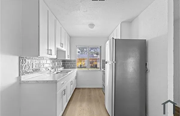 2414 11th St W