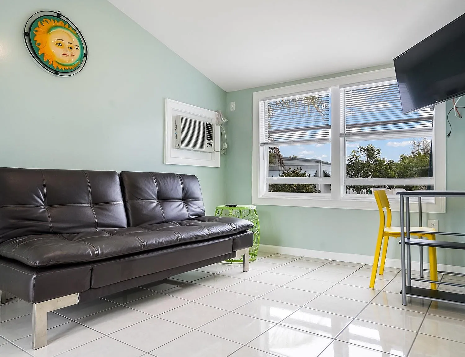 2 bed, 2.0 bath, 798 sqft, $2,100 — Photo 4